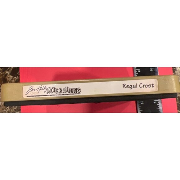 Sizzix Tim Holtz Alterations Regal Crest Die Cut - Picture 2 of 3